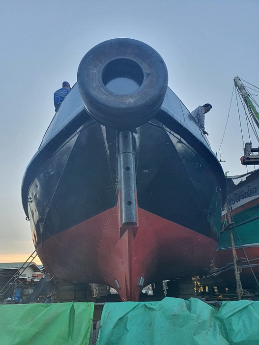 #ยางตัวดีกันกระแทกหัวเรือ"D"Type #ยางเครื่องบินกันกระแทกหัวเรือ  ขายยางล้อเครื่องบิน ยางกันกระแทกเรือ มีหลายขนาด หลายรุ่น