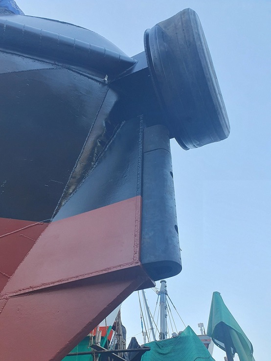 #ยางตัวดีกันกระแทกหัวเรือ"D"Type #ยางเครื่องบินกันกระแทกหัวเรือ  ขายยางล้อเครื่องบิน ยางกันกระแทกเรือ มีหลายขนาด หลายรุ่น