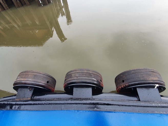 #ยางตัวดีกันกระแทกหัวเรือ"D"Type #ยางเครื่องบินกันกระแทกหัวเรือ  ขายยางล้อเครื่องบิน ยางกันกระแทกเรือ มีหลายขนาด หลายรุ่น