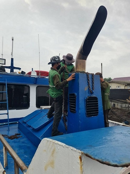 งานยกย้ายเกียร์เรือ ยกฝา skylight พร้อมติดตั้งกลับ เรื่องซ่อมเรือต้องยกให้เรา(stars) #อู่ต่อเรือ#อู่ซ่อมเรือ#อู่เรือผลิตและจำหน่ายอุปกรณ์เรือ#อู่ซ่อมเรือบริการซ่อมเรือทุกส่วนงาน