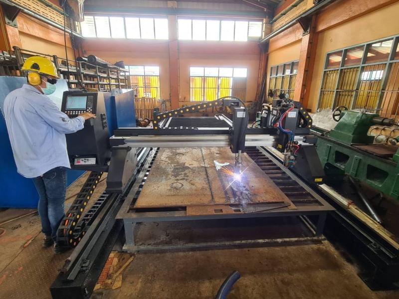 อู่เรือให้บริการตัดเหล็ก-สแตนเลส-อลูมิเนียม  #ตัดเหล็กชิ้นงาน#ตัดCNC#PLASMA#ตัดแก๊ส#ตัดหนา#ตัดคม #ตัดประกอบชิ้นงาน#ตัดเยอะ#ตัดตรง#อู่ต่อเรือ#อู่ซ่อมเรือ