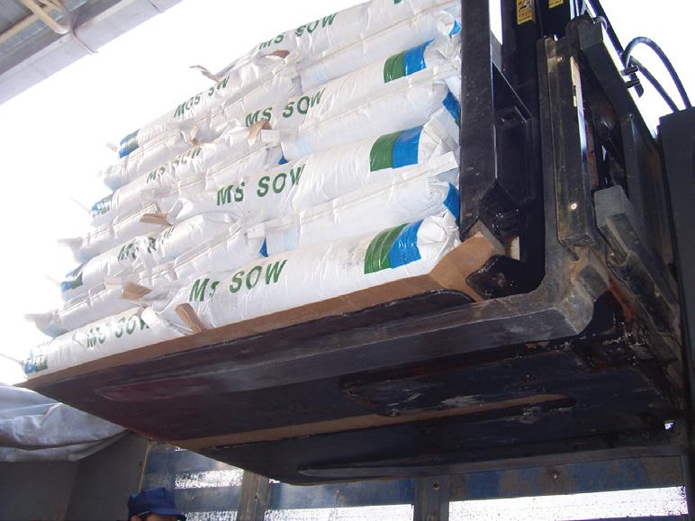 แผ่นรองใช้ในการเคลื่อนย้ายสินค้า