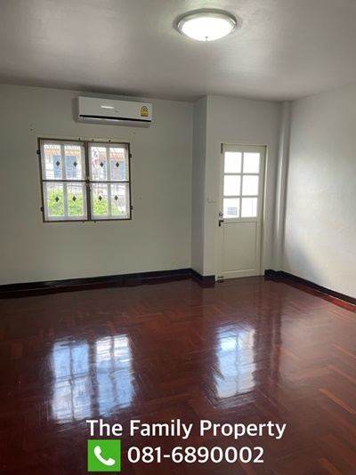 ให้เช่าทาวน์โฮม 4 ห้องนอน ซ.ราม180 ทำโฮมออฟฟิศ หรืออยู่อาศัย จดทะเบียนบริษัทได้ ซอยกว้าง น้ำไม่ท่วมค่ะ