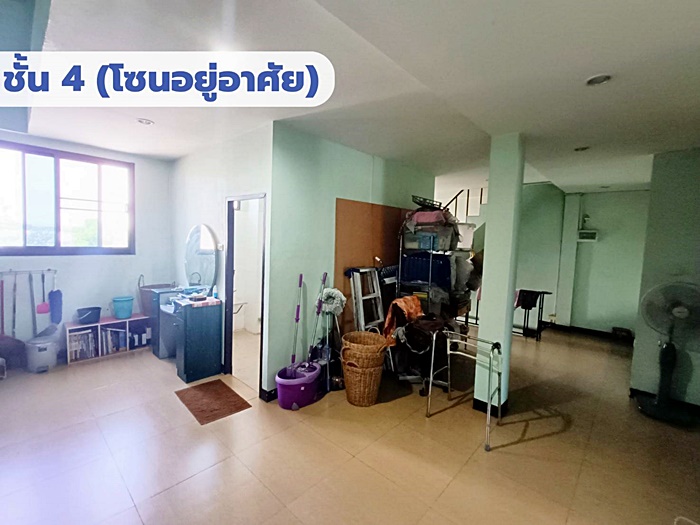 ตึกอาคารพาณิชย์ 2คูหา 4.5ชั้น ทำเลดี ใกล้เซียร์รังสิต