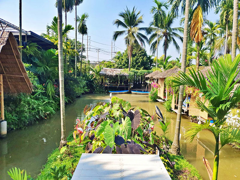 คาเฟ่ในสวนนครปฐม In Garden Hut Cafe อินการ์เด้นฮัท คาเฟ่ ร้านอาหาร ขนม เครื่องดื่ม สามพราน ตรงข้ามวัดดอนหวาย นครปฐม