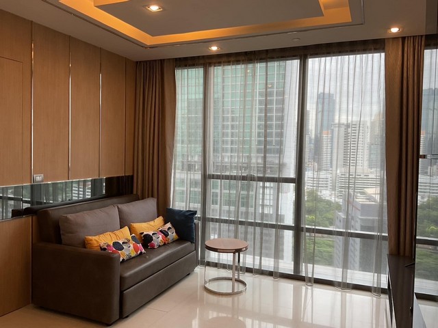 ขาย คอนโด : The Bangkok Sathorn เดอะ แบงค็อค สาทร เดินเพียง 50 เมตรถึงสถานีรถไฟฟ้า BTS สุรศักดิ์