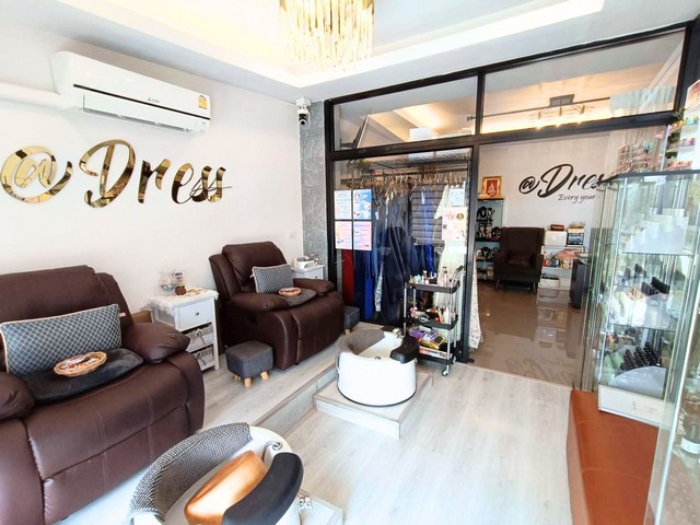 ขายทาวน์เฮาส์2ชั้น 29 ตร.วา ติดคาเฟ่อเมซอน ใจกลางเมือง ถ.ปราบไตรจักร ใกล้เซ็นทรัลพิษณุโลก เหมาะสำหรับทำธุรกิจ เป็นหน้าร้าน