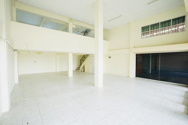 MRT บางรักใหญ่ ให้เช่าอาคารพาณิขย์ 2 คูหา 37 ตร.ว. 638 ตรม.CHIC REPUBLIC อ้อมเกร็ด  DBS เด่นหล้า อินเตอร์ ถนนใหญ่ 10 เลน  ราชพฤกษ์ ทำเลทอง