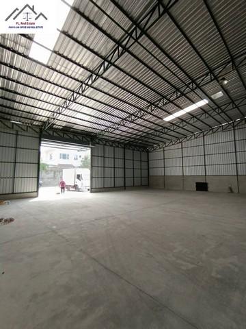 ให้เช่าโกดัง พื้น 600 ตรม.ซอยเฉลิมพระเกียรติ ร.9 ใกล้สวนหลวงร.9