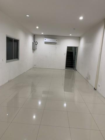 ให้เช่าโกดัง พร้อมออฟฟิศ 2 ชั้น ขนาด 446 ตรม. โยธิพัฒนา ลาดพร้าว 101