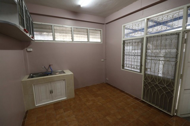 ให้เช่าบ้านเดี่ยว2ชั้น 4นอน ย่านนวมินทร์ เกษตร-นวมินทร์ ติดตั้งไฟฟ้า 3 เฟส สำหรับรถ EV ใกล้เลียบทางด่วนรามอินทรา