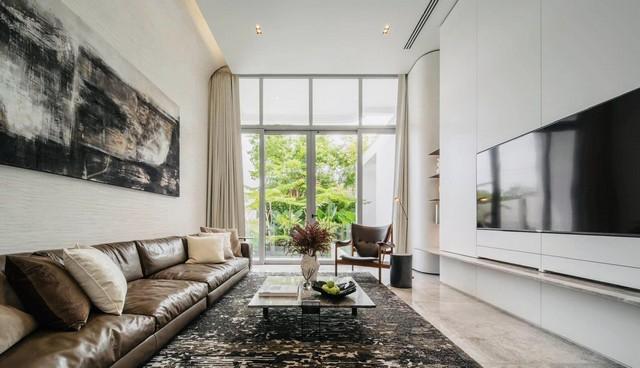 ขายบ้านเดี่ยวหรู 6 ชั้น โครงการ ARQ10 Krungthep Kreetha  พร้อมสระว่ายน้ำและห้องใต้ดินตกแต่งพร้อมอยู่ ใกล้โรงเรียนนานาชาติ Brighton