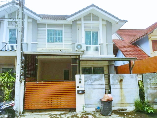 โลตัส พระราม2 กาญจนาภิเษก เฟอร์นิเจอร์ภายในบ้าน  เซ็นทรัล พระราม2 5กม.รพ.นครธน 19ตรว. ให้เช่า 10,998 ต่อเดือน 3นอน 2น้ำ 3แอร์ 2จอดรถCentral Rama2 5km. Lotus Rama2 Kanchanaphisek Fully fur Nakhon Thon Hospital 19sq.wa for rent 10,999 Baht-month 3bed 2bath 3A/C 2parking สะแกงาม10  แขวงแสมดำ เขตบางขุนเทียน กรุงเทพมหานคร 101503 ห้องนอน2 ห้องน้ำ1 ห้องครัว1 จอดรถเครื่องทำน้ำอุ่น 2 เครื่องเคาน์เตอร์ครัวในบ้าน และหลังบ้านมีผ้าม่านทั้งหลังปั๊มน้ำและแท๊งน้ำสถานที่ใกล้