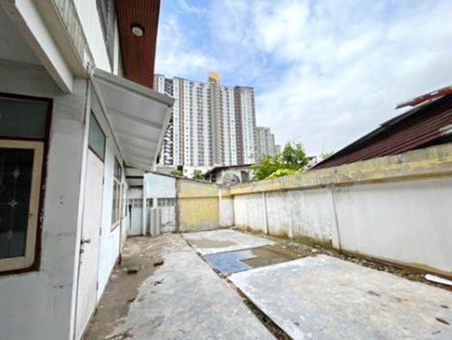 โฮมออฟฟิศ 2 ชั้น ใกล้ทางด่วน ถ.ประชาชื่น12-18 50 ตรว.ให้เช่าบ้านเดี่ยว ใกล้โลตัส บางซื่อ 3นอน 2น้ำ 1จอดรถ