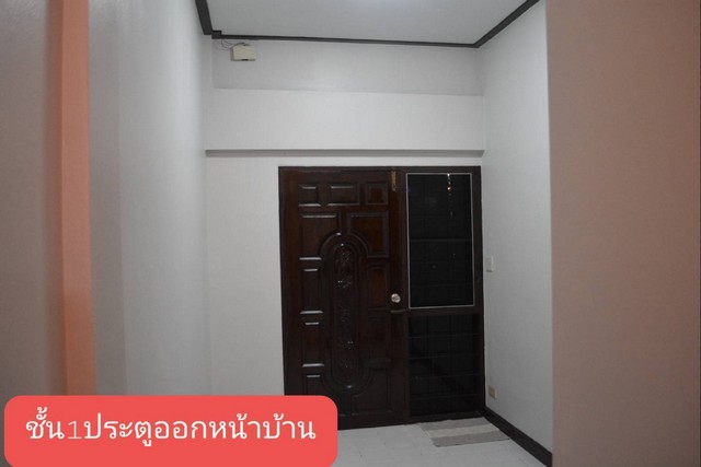 ขายทาวน์โฮม3ชั้นย่านลาซาลซอยสุขุมวิท105บางนา ใกล้BTSแบริ่ง BTSศรีลาซาล ร.ร.บางกอกพัฒนาอินเตอร์