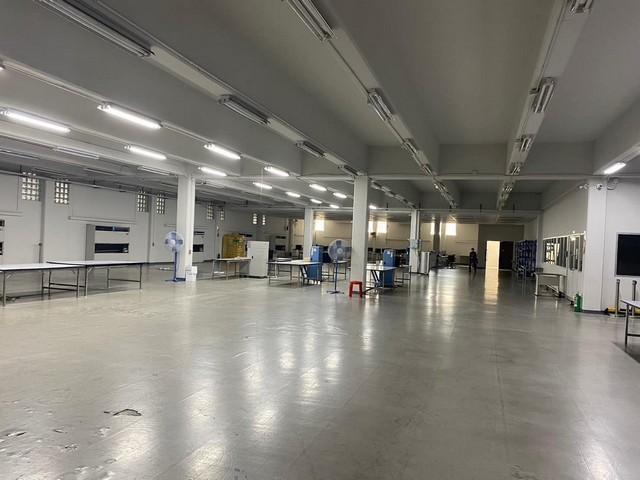 ให้เช่าโกดัง 3 หลัง พื้นที่ 24 ไร่กว่า มีออฟฟิศสำนักงาน 1 หลัง ถนนเทพารักษ์