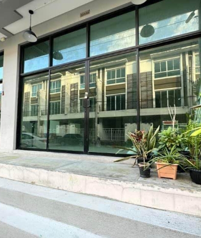 ให้เช่าอาคาร 3 ชั้น ซอยประชาอุทิศ90 หมู่บ้านศวรรยา2