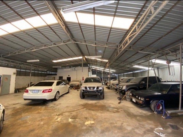 ขายโกดังพร้อมที่พักอาศัย ประชาอุทิศอุทิศ 69 ทำเลดี ทำเลทอง เดินทางสะดวก เหมาะแก่การอยู่อาศัยหรือลงทุนเพื่อธุรกิจก็ดี