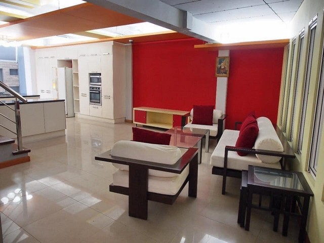 ให้เช่าทาวน์โฮมโครงการเมอริทเพลส ลาดพร้าว 87 ใกล้CDC เนื้อที่  45 ตร.ว.  3ชั้น  ใกล้ห้างเดอะมอลลบางกะปิ เลียบด่วนเอกมัย-รามอินทรา