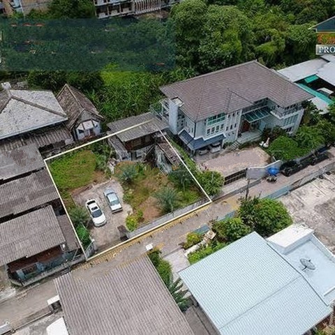 ขายทีดิน พร้อมอาคารไม้เก่า ย่านถนนตากสินใกล้ BTS วงเวียนใหญ่ และรถไฟฟ้า MRTสายสีม่วงใต้  แปลงสวย รูปแปลง 4เหลี่ยมจตุรัส