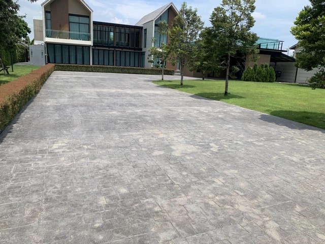 รหัส# TO643 ขายบ้านเดี่ยว 2 ชั้นบนที่ดิน 1 ไร่ 2 งาน พร้อมสระว่ายน้ำ ซอยรามอินทรา 117 เฟอร์เจอร์บิ้วท์อินท์ครบ พร้อมอยู่ ใกล้แฟชั่นไอซ์แลนด์ *** ราคาขาย 80 ล้านบาท รหัสทรัพย์ # TO643ติดต่อ:: ฐิติพรรณ (ตุ่น) โทร/ID Line:: 0942823961 Line:: https://line.me/ti/p/3xFA1An8Kcรหัส# TO643 ขายบ้านเดี่ยว 2 ชั้นบนที่ดิน 1 ไร่ 2 งาน พร้อมสระว่ายน้ำ ซอยรามอินทรา 117 เฟอร์เจอร์บิ้วท์อินท์ครบ พร้อมอยู่ ใกล้แฟชั่นไอซ์แลนด์ *** ราคาขาย 80 ล้าน