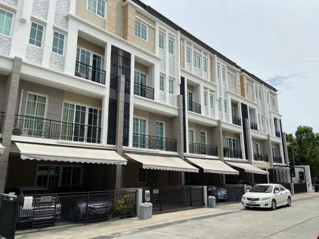 PB3325 ให้เช่าทาวน์โฮม 4 ชั้น ซ.อุดมสุข 34-36 โครงการ The Master @ BTS อุดมสุข สุขุมวิท 103ติดต่อ คุณบิว 081 252 3279 หรือ 061 619 8565ID line : 061 787 9691ราคาเช่า 55,000 บาท/เดือน  ประกัน 2 ล่วงหน้า 1 สัญญาขั้นต่ำ 1 ปีทาวน์โฮม 4 ชั้น The Master @BTS อุดมสุข สุขุมวิท 103พื้นที่ใช้สอย 310 ตรม.หน้ากว้าง 5.5 ม.4 ห้องนอน5 ห้องน้ำจอดรถได้ 2 คันสิ่งอำนวยความสะดวก- คลับเฮ้าส์- สวนหย่อม- กล้องวงจรปิด รปภ 24 ชม.สถานที่สำคัญใกล้เคียง- BTS สถานีอุดมสุขที