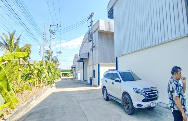 สหพัฒน์ 4กม.ท่าเรือแหลมฉบัง 8 กม.ให้เช่า เซ้ง มี GMP อาหารได้ โรงงาน ออฟฟิศห้องประชุม เฟอร์บางส่วน 300ตรว. ขาย 2.9 ล้านบาท 10นอน3น้ำ 7จอดรถ 4 แอร์ Sahapat 4km. Factory for sale Factory GMP office zone Partly furnished 300sq.wa. selling for 2.9 million baht 10bed 3bath 7parking spaces 4A/C. LaemChabang Port 8 km.ขายพร้อมใบอนุญาตผลิต สกัดกัญชาอ.ศรีราชา ชลบุรี 20230สามารถทำเป็นห้องแล็บ บรรจุครีม บรรจุอาหาร เป็นโรงงานผลิตสินค้า จำพวกอาหารเสริม เครื่องสำอางค์โรงงานอยู่ศรีราชา ชลบ