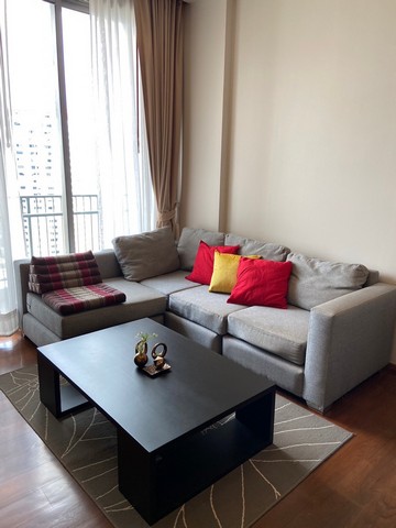 Quattro Thonglor, clean, private, peaceful, 27th floor, BTS Thonglor.***Service for selling/renting houses, condos and giving advice. If interested, contact at any time***Interested in additional details or pictures or making an appointment to see the room?Contact Ekachai (Aui)T. 089-799-5598Line ID: @auiauiaui001 (add @ in front too)(Agent Post)Room type: 1 bedroom, 1 bathroomSize 55 sq m., 27th floor, Building ANew, clean room, beautifully decorated, ready to move in.details-------------------------------------------------- ------------Rental price: 42,000 baht per month-------------------------------------------------- ------------* Complete electrical appliances- Air conditioning- fridge- TV- washing machine-------------------------------------------------- ------------*Nearby important places (Based on information from Google Map)- Fifty Fifth : 300 m.- Eight : 350 m.- Emporium : 2 km.- Emquartier : 2 km.- Bangkok Prep : 1.4 km.- Bangkok Hospital: 2.8 km.--------------------------