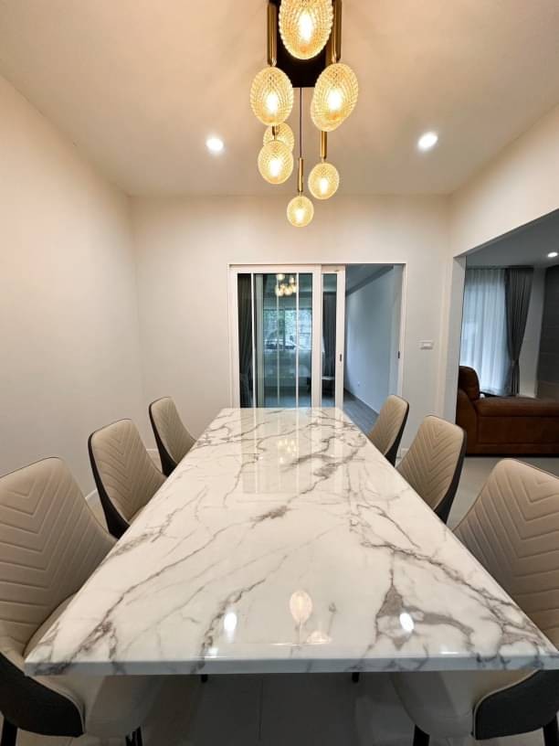 ให้เช่า 60,000 บาท/เดือน 60 ตรว. 4 นอน 3 น้ำ บ้านเดี่ยว 2 ชั้น #บุราสิริ #สันผีเสื้อ #อำเภอเมือง #เฟอร์นิเจอร์ครบ #หิ้วกระเป๋าพร้อมเข้าอยู่