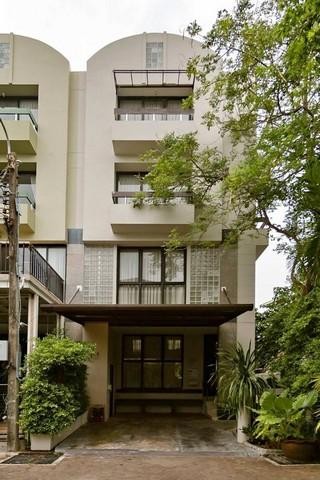 POR3223 ให้เช่า ทาวน์โฮม  หมู่บ้าน โฮมเพลส ปรีดีพนมยงค์ 20 พร้อมสวนบนดาดฟ้า เดินทางสะดวก ตกแต่งหรูหราสไตล์โมเดิร์น สุขุมวิท