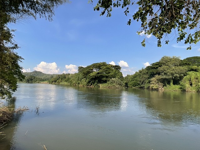 ขายที่ดินติดแม่น้ำแคว สวยขั้นเทพ อำเภอ มะขามเตี้ย จังหวัดกาญจนบุรี จำนวน3 แปลง