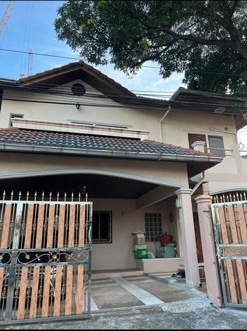 PB3337 ขายบ้านเดี่ยว 2 ชั้น ซอยประชาราชบำเพ็ญ10 ใกล้ MRT ห้วยขวาง หน้าบ้านทิสเหนือ ลมเย็นสบายติดต่อ คุณบิว 081 252 3279 หรือ 061 619 8565ID line : 061 787 9691ราคาขาย 18,000,000 บาท ต่อรองได้บ้านเดี่ยว 2 ชั้น ซอยประชาราชบำเพ็ญ10 ย่านรัชดา แหล่งไซน่าทาวน์เนื้อที่ 55 ตารางวา3 ห้องนอน2 ห้องน้ำ2 ที่จอดรถหน้าบ้านทิสเหนือ ลมเย็นสบายภายในตกแต่งอย่างดี ไม้สักแท้**แถมฟรีแอร์เครื่องทำน้ำอุ่นเตียงนอนตู้เสื้อผ้าป