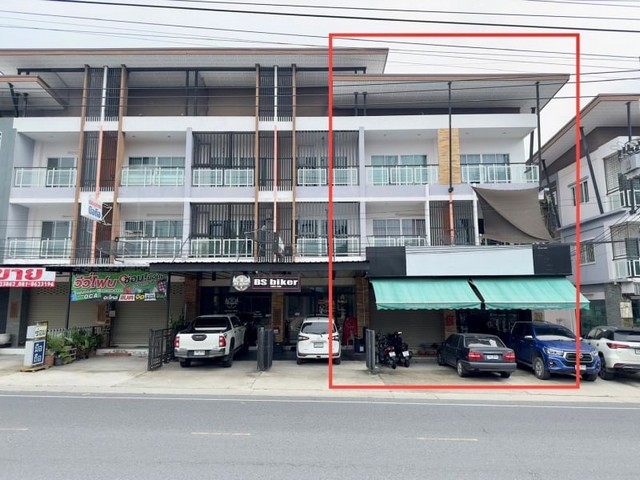 ขายอาคารพานิชย์ มิตรสัมพันธ์  ใกล้อ่างศิลาพื้นที่รวม 2 ตึก 50 ตร.ว. ราคา 8.5 ลบ. (ค่าโอนคนละครึ่ง)อาคารพาณิชย์ 2 คูหา ติดกัน ไม่แยกขายคูหาละ 4 ชั้นมี 7 ห้องนอน 5 ห้องน้ำจอดรถได้ 4 คนนก 081-940-1786 ไลน์ nok_realtyone Fb: Go with me wealthiness estateปรึกษาสินเชื่อฟรี ดูแลจนจบกระบวนการโอนกรรมสิทธิ์