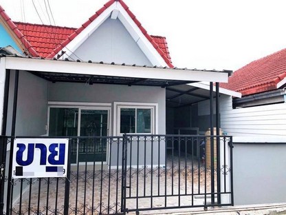 2G016#ขายบ้านทาวน์เฮ้าส์ชั้นเดียว รีโนเวทใหม่ วัสดุคุณภาพ #หมู่บ้านแสนเก้าโฮม พิกัดบึง ทางเข้าวัดหนองปรือพื้นที่ 24 ตรว. ราคา 1.55 ลบ.รายละเอียดทรัพย์:-2ห้องนอน พร้อมแอร์ 1ตัว-2ห้องน้ำ-1ห้องครัว-1ห้องนั่งเล่น-1ที่จอดรถจุดเด่นทรัพย์:-บ้านหลังริม บรรยากาศส่วนตัว-พื้นที่โถงในบ้านกว้าง กั้นเพิ่มเป็นห้องเอนกประสงค์ได้-รีโนเวทใหม่ด้วยวัสดุคุณภาพสถานที่ใกล้เคียง:-นิคมเ