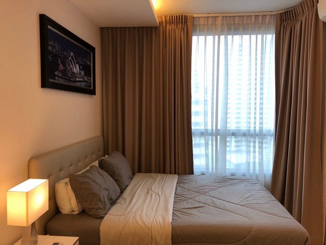 H Sukhumvit 43, nice, quiet, clean, 14th floor, BTS Phrom Phong.***Service for selling/renting houses, condos and giving advice. If interested, contact at any time***Interested in additional details or pictures or making an appointment to see the room?Contact Ekachai (Aui)T. 089-799-5598Line ID: @auiauiaui001 (add @ in front) (Agent Post)Room type: 1 bedroom, 1 bathroomSize 41 sq m., 14th floorNew, clean room, beautifully decorated, ready to move in.details-------------------------------------------------- ------------Rental price: 25,000 baht/month-------------------------------------------------- ------------*Nearby important places (Based on information from Google Map)1. Terminal 212. American International School Bangkok3. Samitivej Hospital4. Bangkok Hospital5. Camillian Hospital6 BTS. Phrom Phong-------------------------------------------------- ------------Rental conditions1 year rental contractPay 1 months rent in advance, 2 months room security deposit.Tag : #BTS #Phromphong 