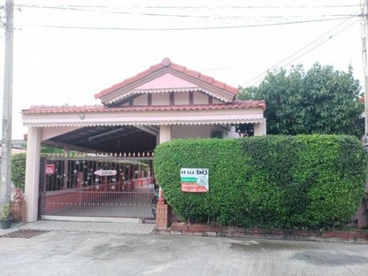 3G025#บ้านแฝดหลังมุม ,#บ้านแฝดราคาดี,#บ้านแฝดพิกัดเลี่ยงหนองมน,#บ้านพิกัดมณีแก้วเลี่ยงหนองมนบ้านแฝดหลังมุม พื้นที่ใกล้เคียงบ้านเดี่ยว ต่อเติมสวย พร้อมเข้าอยู่ มบ.ไม้งามโครงการ2พิกัด : 13.280091,100.956093 รหัสทรัพย์ : 624076รายละเอียดทรัพย์ :- เนื้อที่ดิน 49 ตร.ว หลังมุม- จอดรถในบ้านได้ 3 คัน- จอดรถนอกบ้าน ตลอดแนวรั้วได้- 2 ห้องนอน 1 ห้องน้ำ- 1 ห้องนั่งเล่นกว้างๆ- 1ห้องครัว ในบ้าน- 1ห้องคร