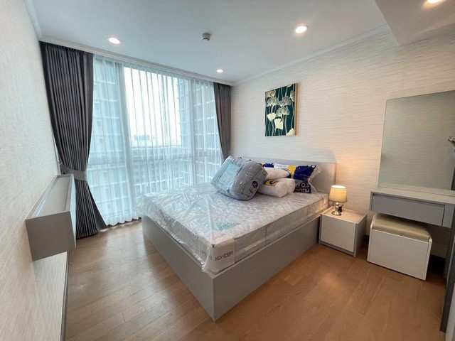 Supalai Oriental Sukhumvit 39 nice safe 8th floor BTS Phrom Phong