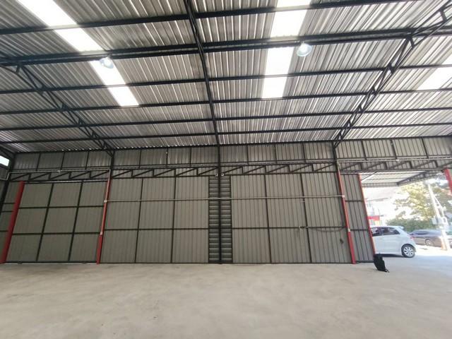 EPL-WH0541 ให้เช่าโกดัง ใกล้ MRTมหาดไทย ลาดพร้าว พื้นที่ใช้สอยรวม400ตรม. ห้องน้ำ 2ห้อง พื้นที่180 ตรว. โกดังสูง 6 เมตร มีระบบไฟ 3 เฟส