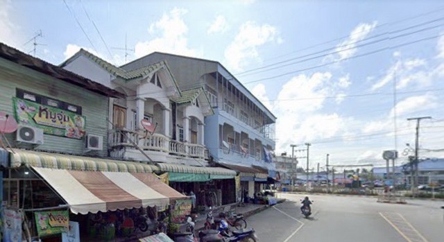 ตึกแถวทำเลค้าขาย ตำบลแพรกศรีราชา อำเภอสรรคบุรี จังหวัดชัยนาท