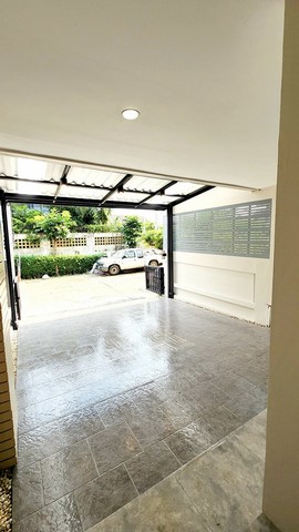 ขายทาวน์โฮมเล่นระดับ เออเบิร์นธารา สุขสวัสดิ์ 70 ตกแต้งใหม่พร้อมอยู่