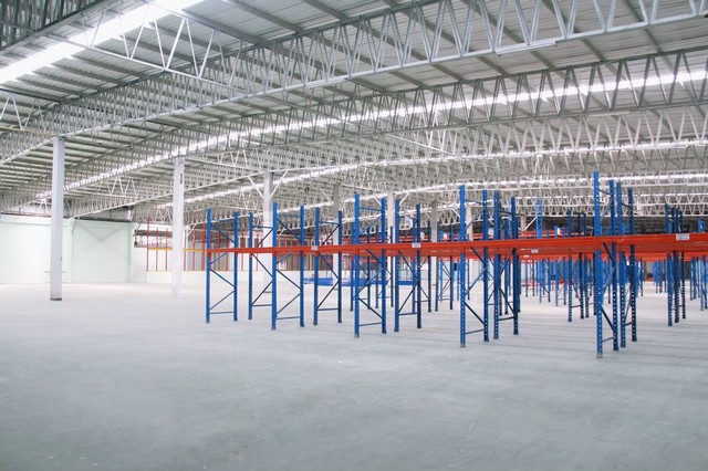 ขายที่ดิน พร้อมโกดัง 20 ไร่ ทำเลดีมากๆใจกลางสมุทรสาคร  (เจ้าของขายเอง)