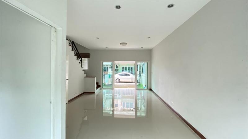 ขายทาวน์โฮม 3 ชั้น โครงการวิวาเรี่ยม พระราม 2 ทำเลดี เดินทางสะดวก