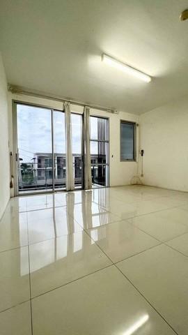 ให้เช่าอาคารพาณิชย์ 3 ชั้น ถนนเลียบคลองประปา ใกล้เมืองทองธานี