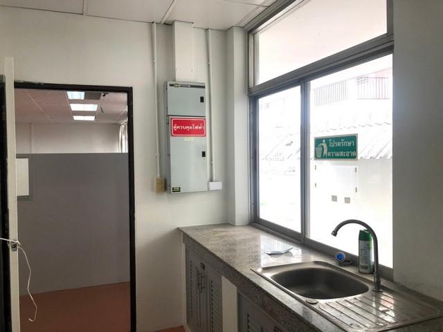 ให้เช่าออฟฟิส พร้อมโกดัง ย่านอ่อนนุช สุขุมวิท 77 ใกล้เอกมัย ทองหล่อ