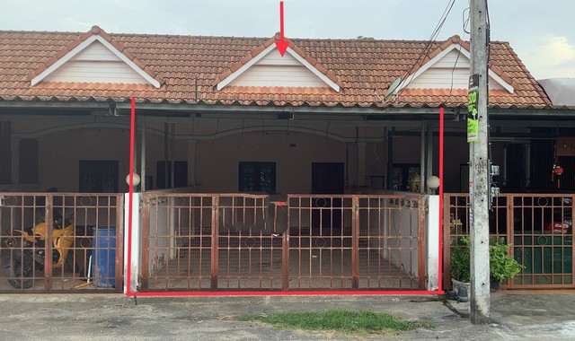 รายละเอียดเพิ่มเติม Code ID : PKK03-04964  ราคาขาย  811,000 บาท- ขนาดพื้นที่ :   27.00 ตร.ว.- พื้นที่ใช้สอย :   108.00 ตร.ม.- จำนวนห้อง :   2 ห้องนอน 1 ห้องน้ำ- ที่จอดรถ :   1    คัน- บ้านหันทางทิศ : - พิกัดทรัพย์ : https://maps.app.goo.gl/ssGaphEVNGBCsGfz7    สถานที่ใกล้เคียง- ใกล้โลตัลเวียงสระ - ใกล้ตลาดรุ่งเรืองพลาซ่า  - ใกล้โรงพยาบาลเวียงเวช- ใกล้แม็คโคร เวียงสระ สอบถามเพิ่มเติม/นัดชมโทร. 097-419-5982(พลอย)โทร. 096-932-4624(ออมสิน)Line : @panaya (มี@ด้านหน้า)ปรึกษ