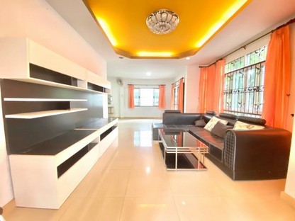 บ้านเดี่ยว2ชั้นหลังมุม ต่อเติมพร้อมทำ Home Office , 59 ตร.ว บรรยากาศส่วนตัว ใกล้แหล่งชุมชนสำคัญๆในศรีราชา