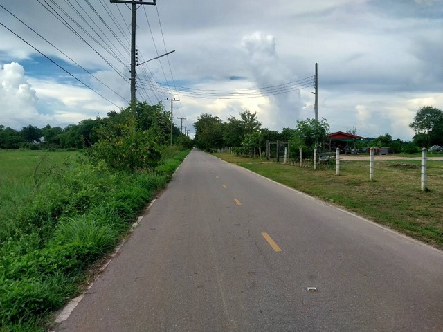 ขายที่ดินเปล่า 4ไร่ 3งาน 84ตรว. ติดทุ่งนาราคาไม่แพง อ.เมือง จ.ลำปาง   ZN571