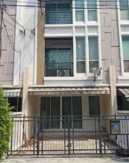 ให้เช่าทาวน์โฮม บ้านกลางเมือง S-Sense ศรีนครินทร์ พร้อมเฟอร์นิเจอร์