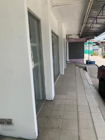 BST511 ให้เช่าโกดัง 270 ตารางเมตร จอดรถด้านหน้าได้ 2 คัน ติดถนนบางแวก เหมาะทำหน้าร้าน ทำโกดังเก็บของ