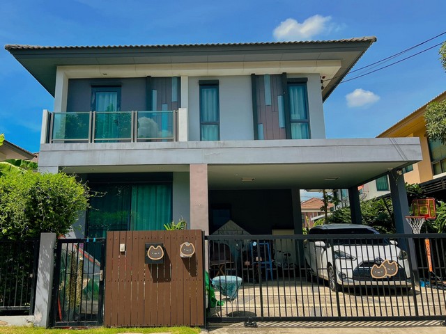 รหัส# TO668 ขายบ้านเดี่ยว 2 ชั้นสไตล์รีสอร์ท 58 ตรว. 4 ห้องนอน โครงการบุราสิริ วงแหวน-อ่อนนุช เฟอร์ครบ หิ้วกระเป๋าเข้าอยู่ได้เลย ใกล้เมกะบางนา*** ราคาขาย 8.3 ล้านบาท  รหัสทรัพย์# TO668ติดต่อ:: ฐิติพรรณ (ตุ่น) โทร/ID Line:: 0942823961 Line:: https://line.me/ti/p/3xFA1An8Kcรหัส# TO668 ขายบ้านเดี่ยว 2 ชั้นสไตล์รีสอร์ท 58 ตรว. 4 ห้องนอน โครงการบุราสิริ วงแหวน-อ่อนนุช เฟอร์ครบ หิ้วกระเป๋าเข้าอยู่ได้เลย ใกล้เมกะบางนา*** ราคาขาย 8.